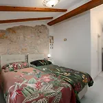 Cozy Studio-apartment Inmitten Der Altstadt Von Und Nur 50 Meter Zur Adria Poreč