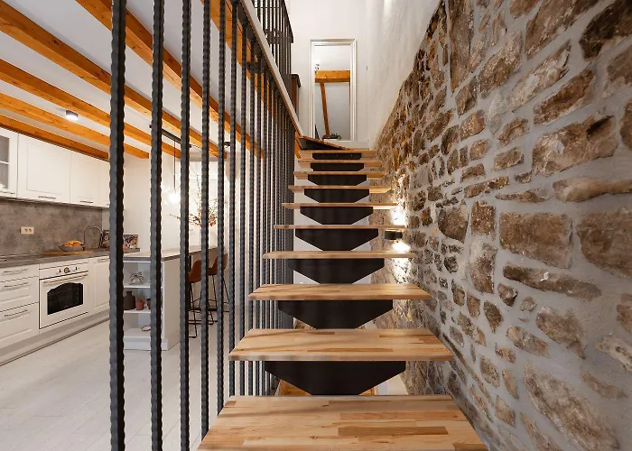 Apartman Cozy Studio-apartment Inmitten Der Altstadt Von Und Nur 50 Meter Zur Adria *