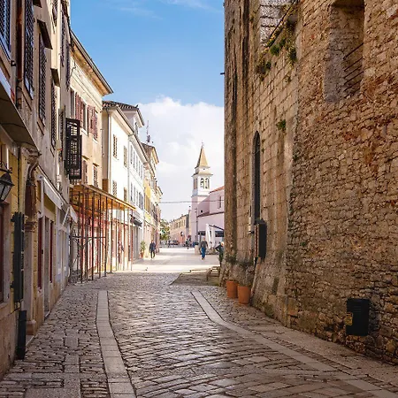 Cozy Studio-apartment Inmitten Der Altstadt Von Und Nur 50 Meter Zur Adria Appartement *